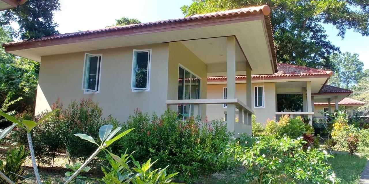 רנונג Baansukjai Bungalows מראה חיצוני תמונה