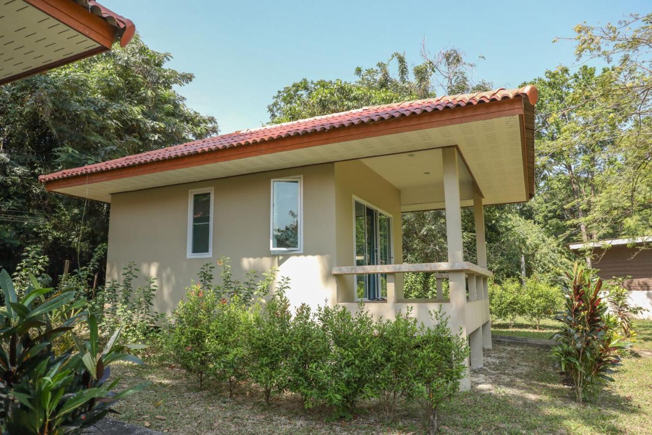 רנונג Baansukjai Bungalows מראה חיצוני תמונה